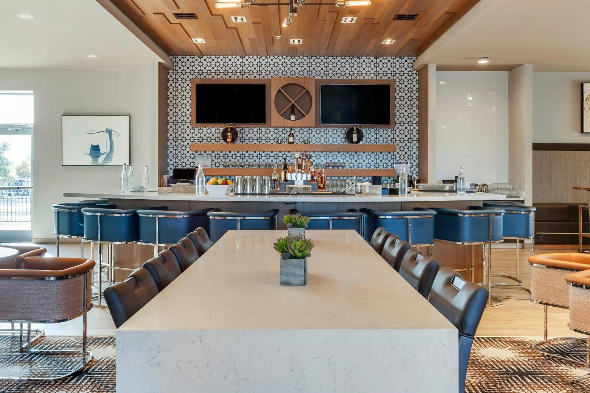 Cambria Hotel Richardson - Dallas Екстериор снимка
